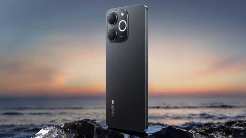 कीमत और स्टोरेज ऑप्शन