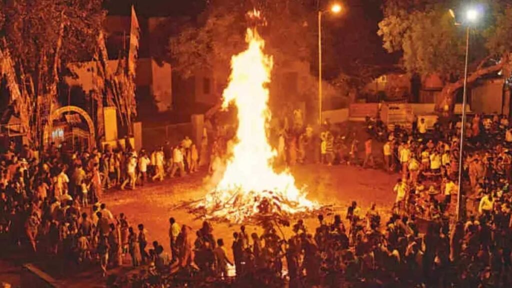 राख का तिलक और छिड़काव