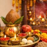 शीतला अष्टमी पर माता शीतला की पूजा करते श्रद्धालु