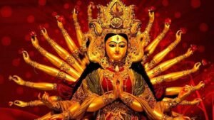 चैत्र नवरात्र में देवी कवच पाठ करते भक्त