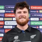 सेमीफाइनल में शतक के बाद जश्न मनाते फिन एलन