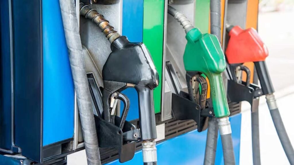 मिडिल ईस्ट तनाव के बीच भारत में पेट्रोल-डीजल की सप्लाई