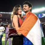 ईशान किशन और अदिति हुंडिया टी20 वर्ल्ड कप जीत के बाद