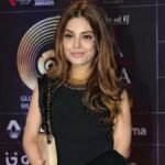 सपना मुखर्जी ‘ओए ओए’ गाने पर प्रतिक्रिया देते हुए