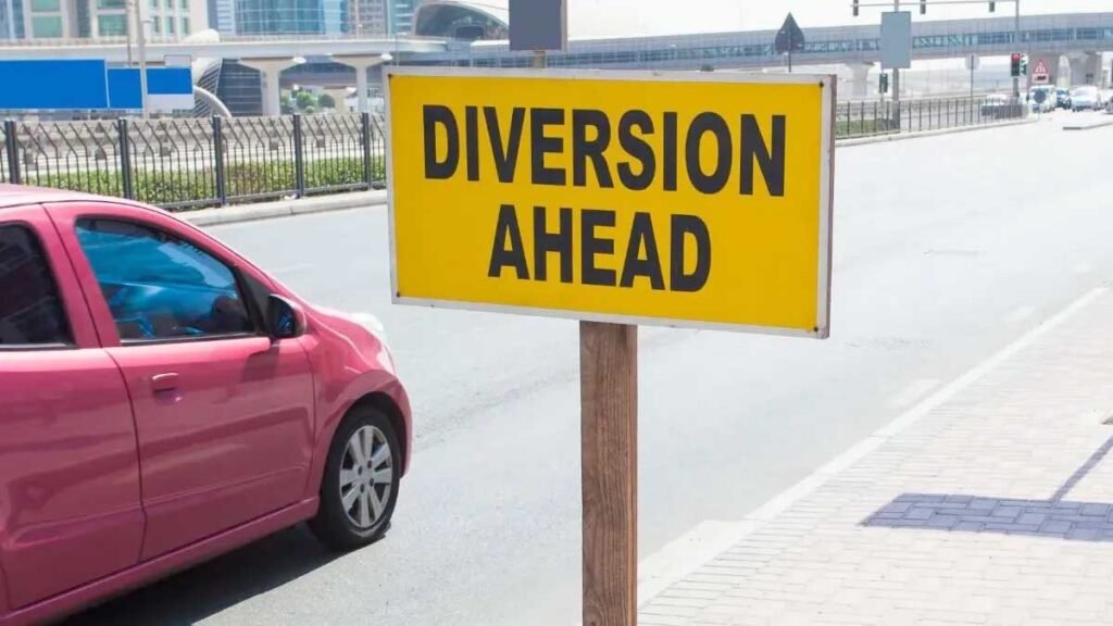 होली चाइल्ड से कालकागढ़ी तक पूरी तरह ट्रैफिक बंद