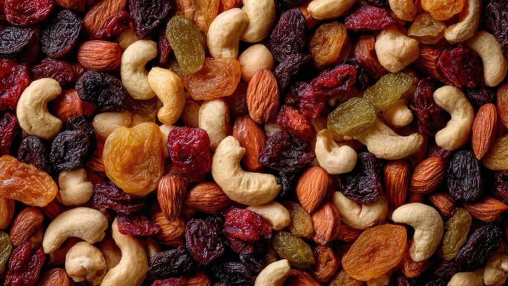 सूखे फलों का भी है अहम योगदान