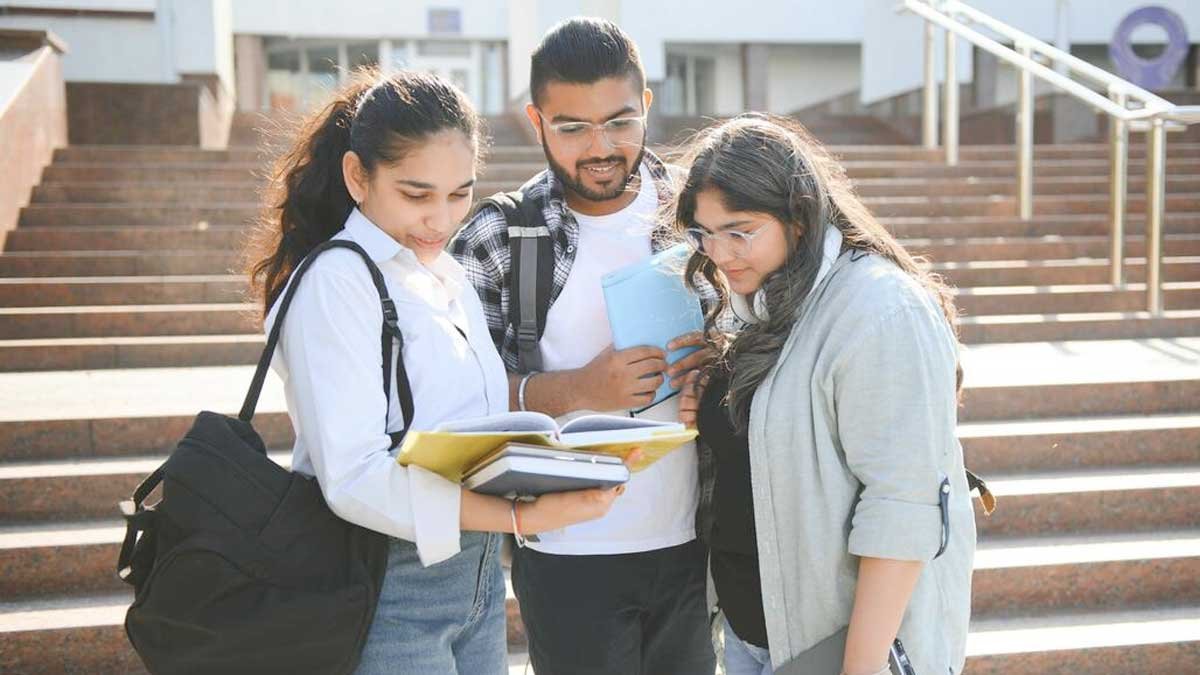 सीबीएसई 10वीं कंपार्टमेंट 2026 परीक्षा में शामिल छात्र और बोर्ड परीक्षा परिणाम