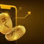 डॉलर के मुकाबले मजबूत होता भारतीय रुपया ग्राफ