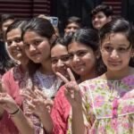 CBSE 12वीं रिजल्ट 2026 में छात्रों की सफलता