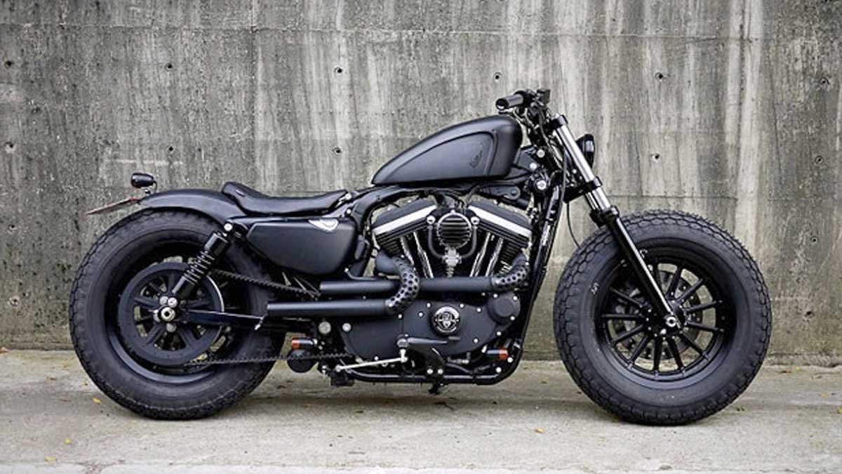 Harley Davidson Sportster 883 क्रूजर बाइक।