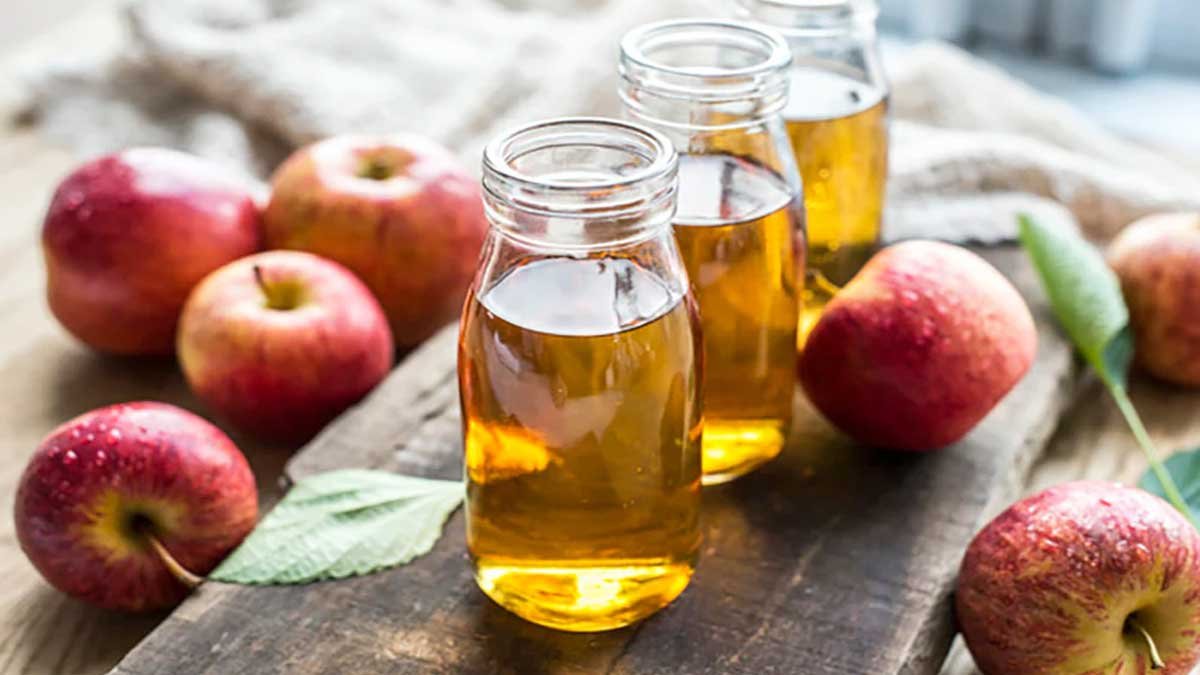 गुनगुने पानी के साथ Apple Cider Vinegar का सेवन